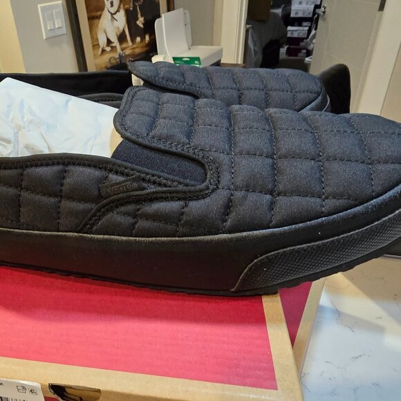 Vans Slip-er 2 MTE MOUNTAIN Slipper MULE BLACK VN0A4UWOBLK MENS 12 SHOES NEW - Picture 1 of 9